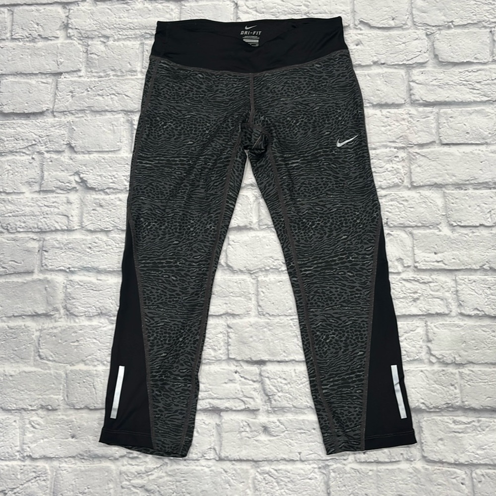 Nike Dri-Fit Capris NWT